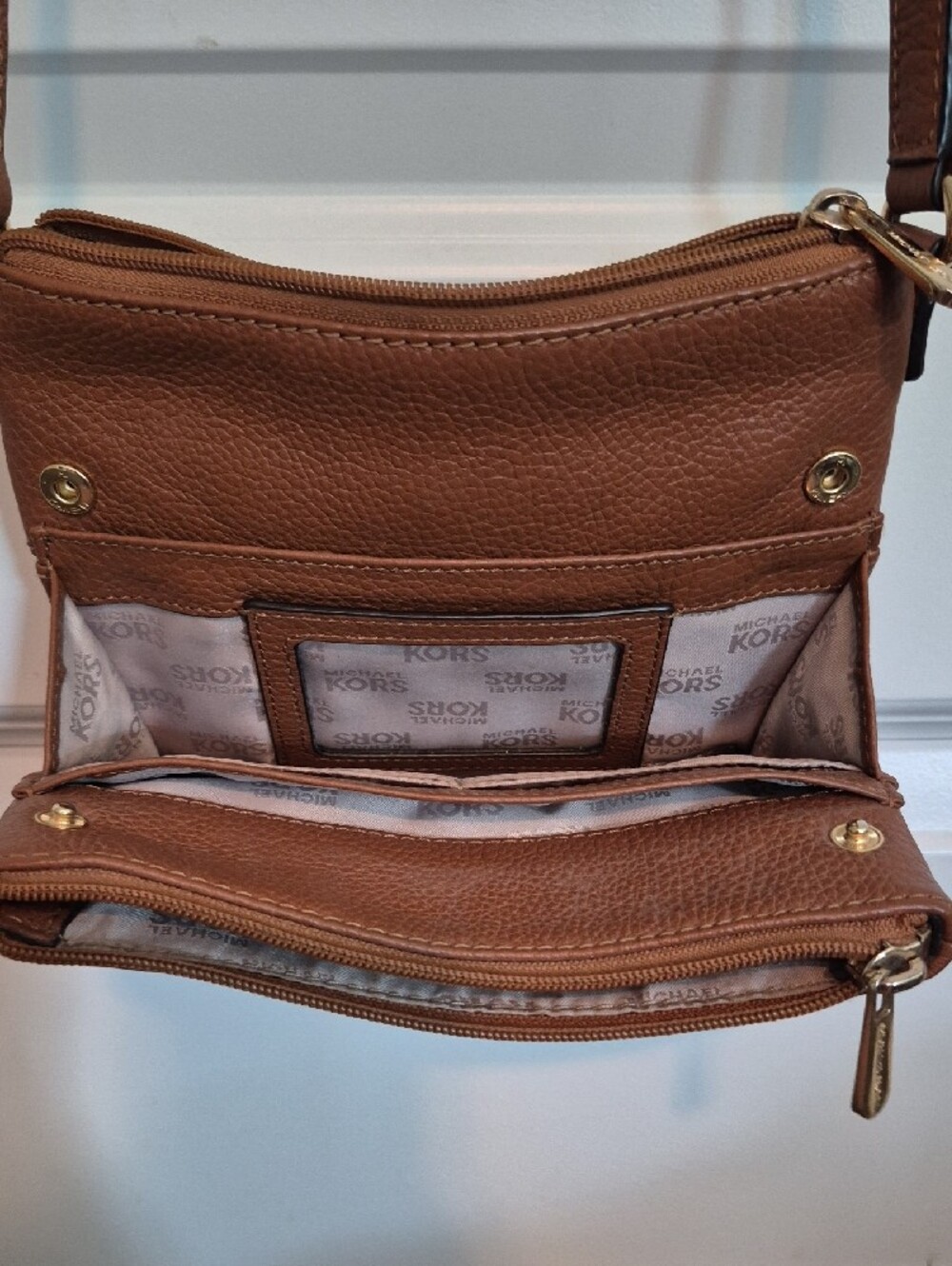 Michael Kors Tan Pebbled Leather Crossbody Bag with MK Emblem - Picture 3 of 5